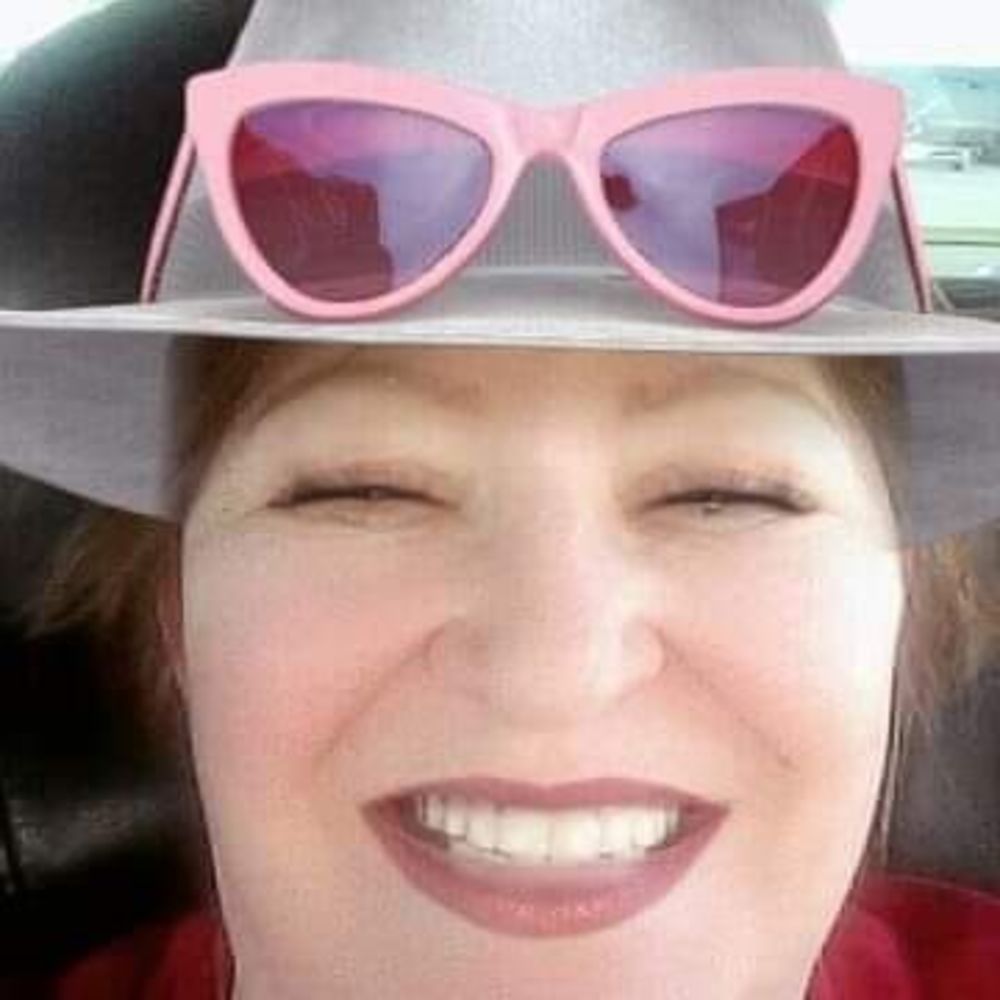 Meet your Posher, Debra